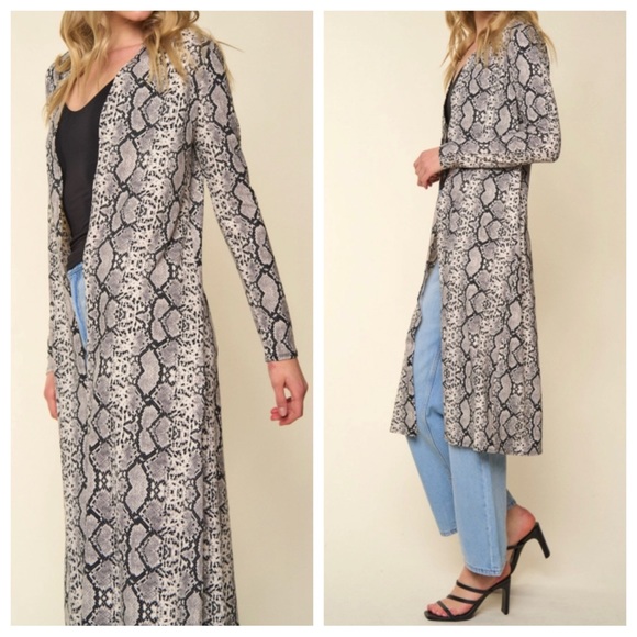 ShopEvelynne Sweaters - Boho Snakeskin print Long Duster Cardigan